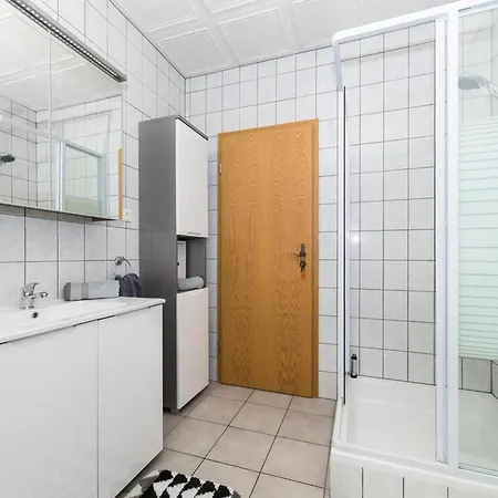 Ferienhaus Four Bedroom With Pool *